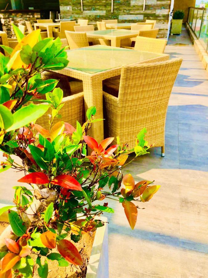 Hotel Sico Negombo Exterior foto